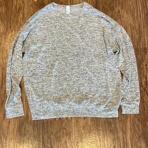 Athleta gray long sleeve shirt